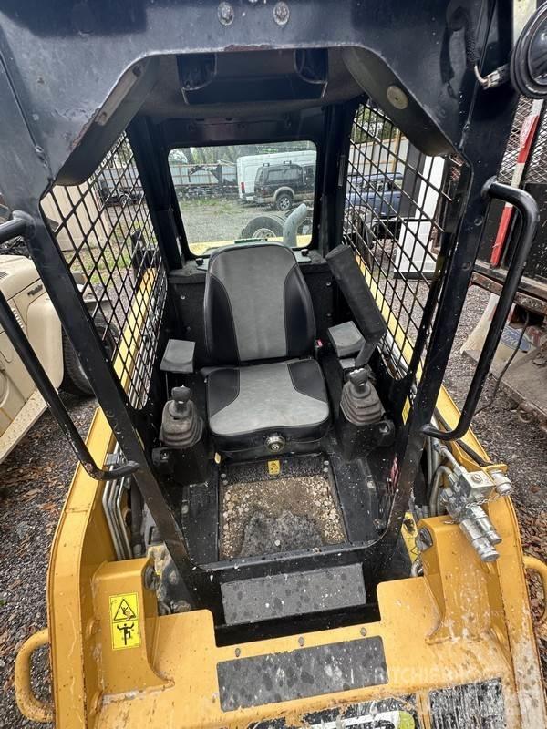 ASV RT-40 Lánctalpas homlokrakodók