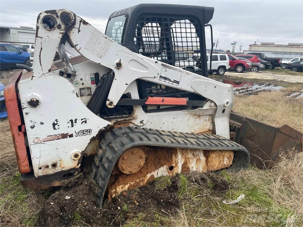 Bobcat T650 Lánctalpas homlokrakodók