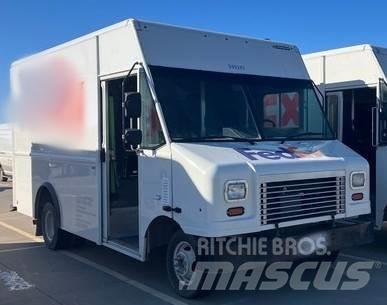Ford E350 Dobozos teherautók
