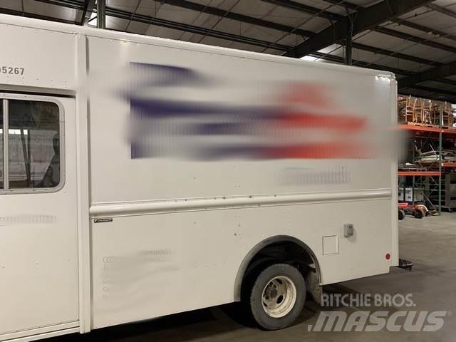 Ford E350 Dobozos teherautók