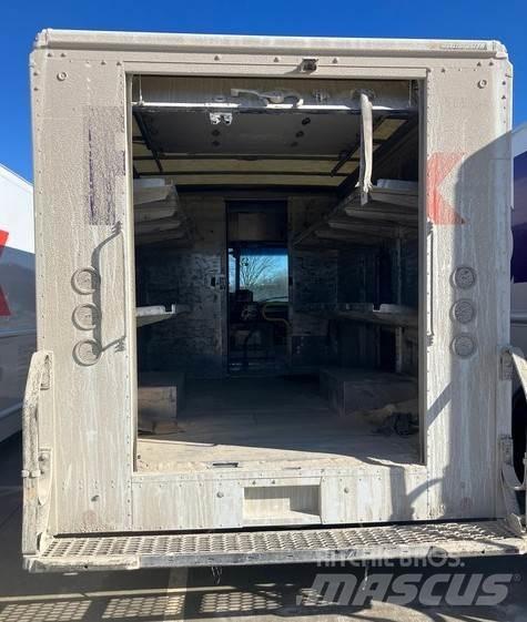 Ford E350 Dobozos teherautók