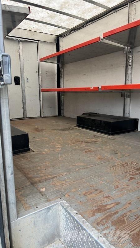 Ford E350 Dobozos teherautók