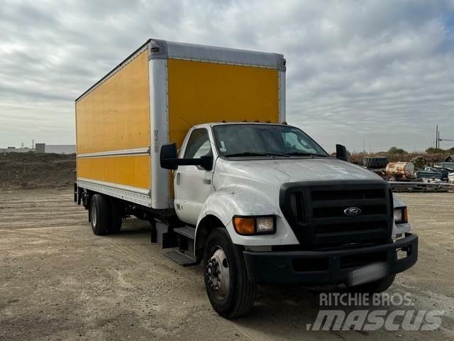 Ford F750 Dobozos teherautók