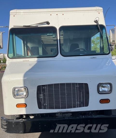 Ford P1000 F59 Dobozos teherautók