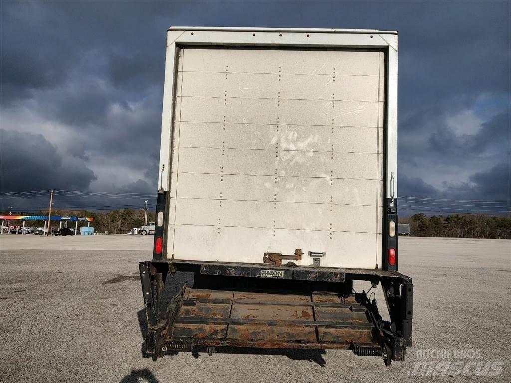 Freightliner M2 Dobozos teherautók