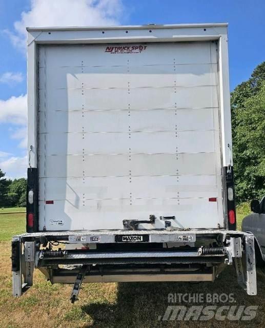 Freightliner M2 Dobozos teherautók