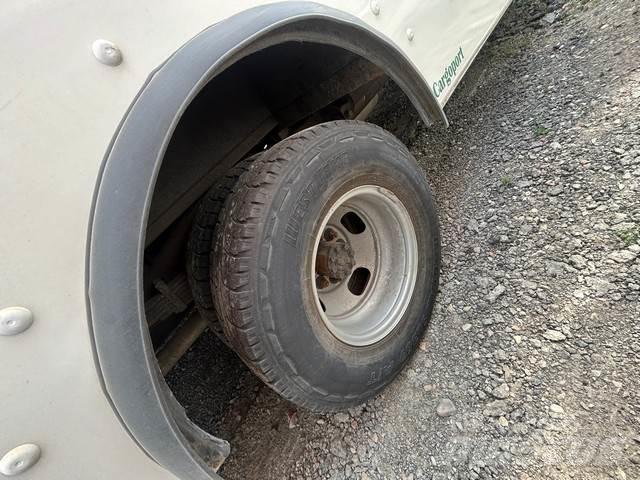 GMC Savana 4500 Dobozos teherautók