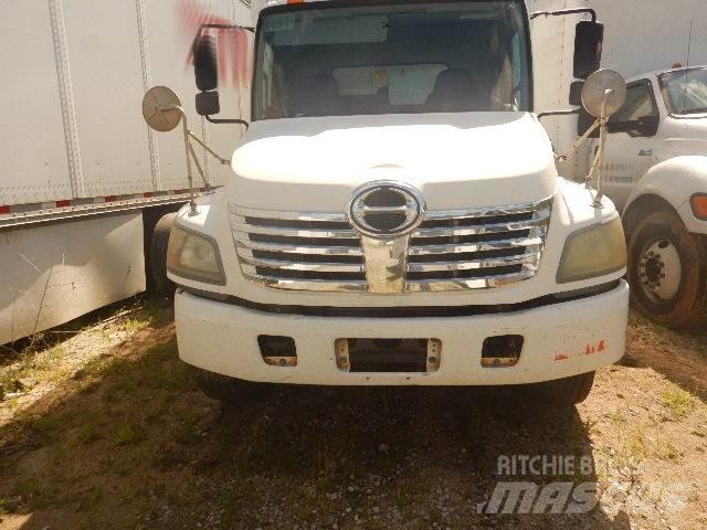 Hino 258 Dobozos teherautók