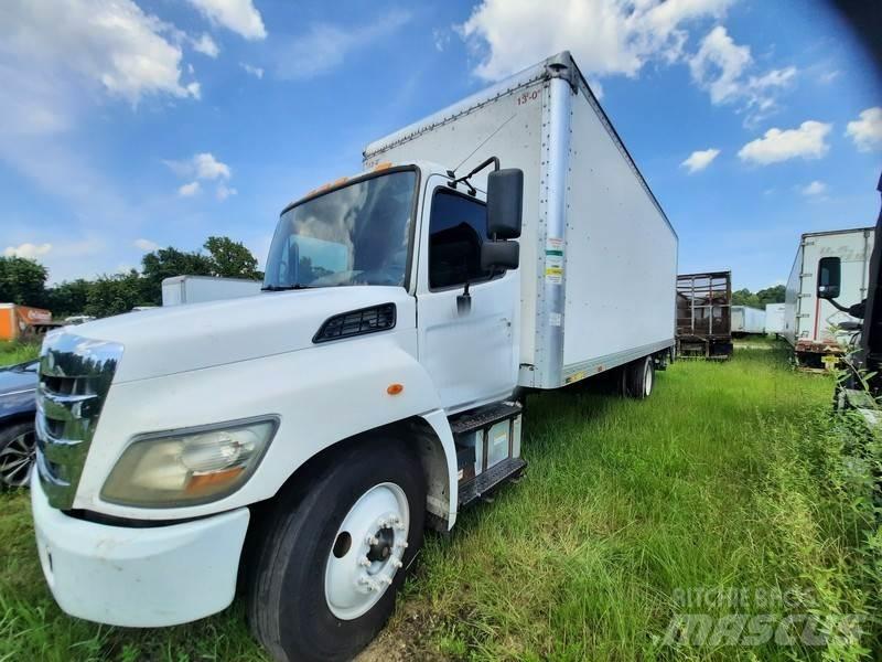 Hino 268 Dobozos teherautók