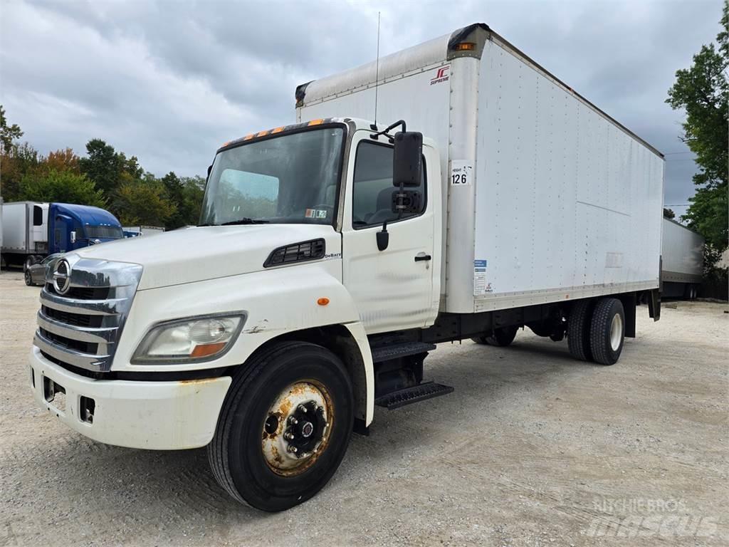 Hino 268 Dobozos teherautók
