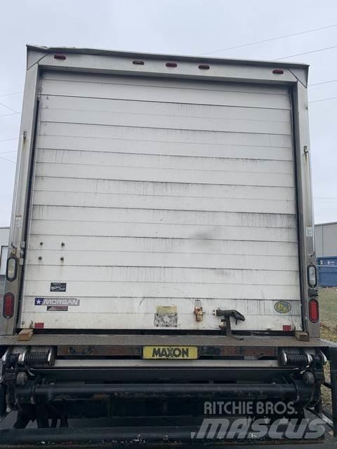 Hino 268 Dobozos teherautók