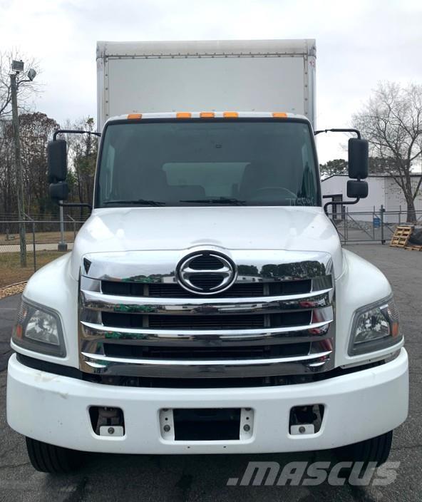 Hino 268A Dobozos teherautók