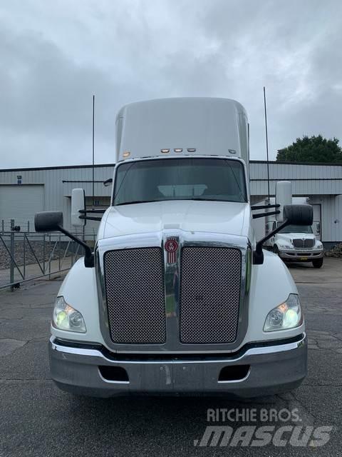 Kenworth T680 Nyergesvontatók