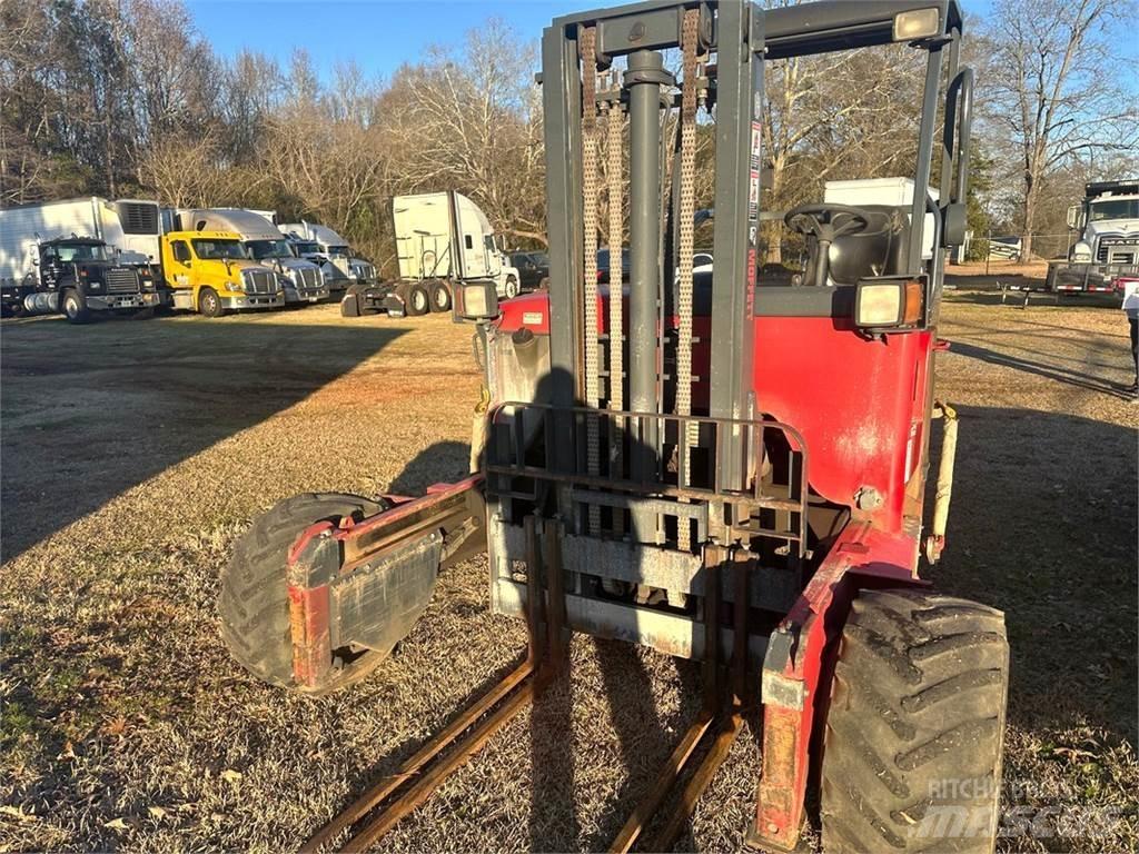 Moffett M55 Tolóoszlopos négyutas targonca