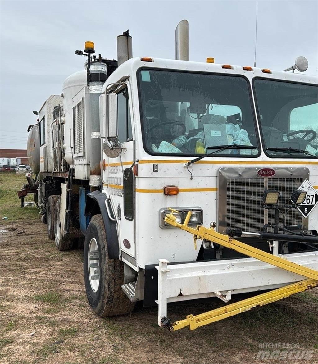 Peterbilt 320 Egyéb