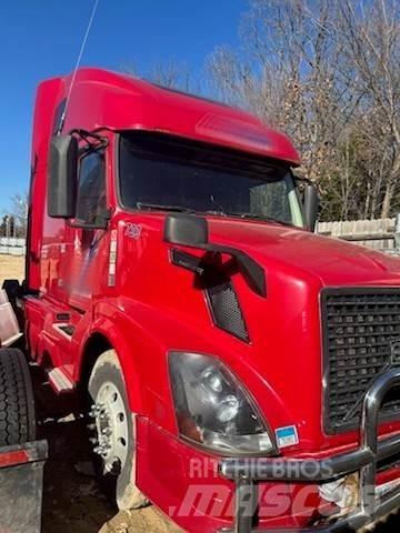 Volvo VNL64T670 Nyergesvontatók