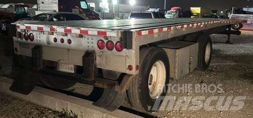 Wilson Flatbed Platós / Ponyvás pótkocsik