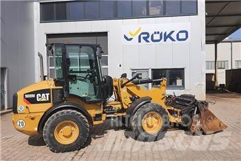CAT 908 M Gumikerekes homlokrakodók