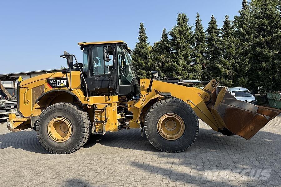 CAT 950 GC Gumikerekes homlokrakodók