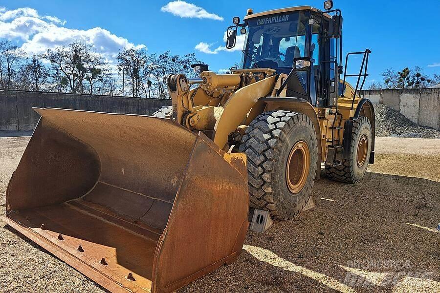 CAT 950 H Gumikerekes homlokrakodók