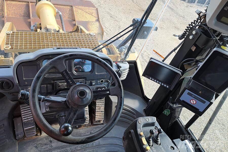 CAT 950 H Gumikerekes homlokrakodók