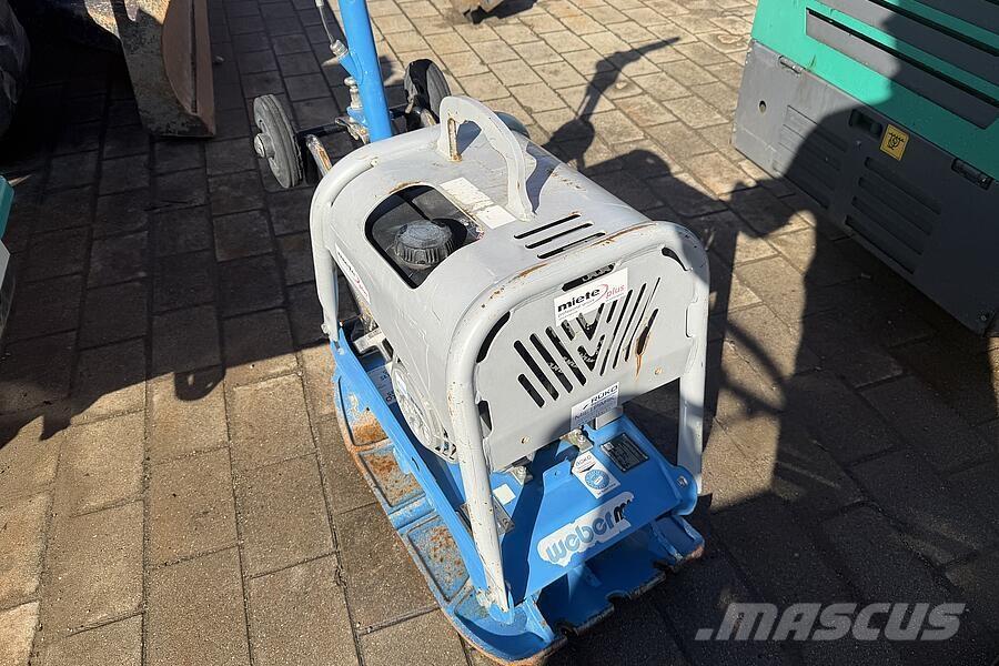 Weber CR 2 Vibrátorok