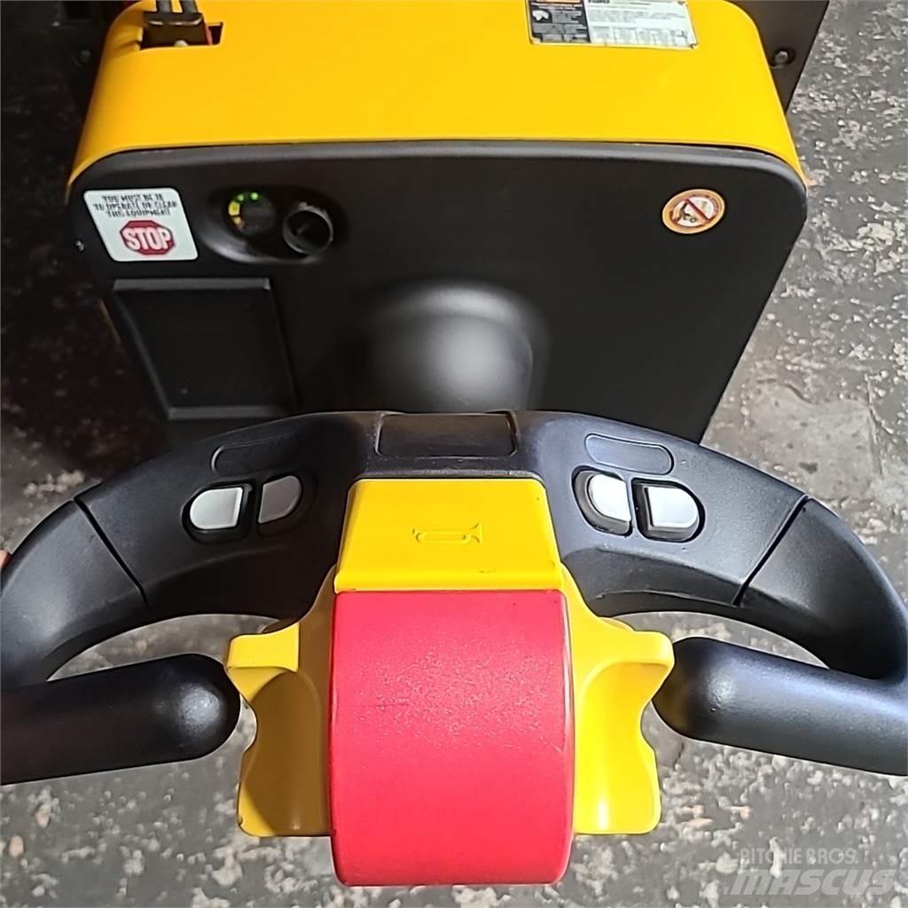 Yale MSW040 Elektromos gyalogkíséretű targoncák