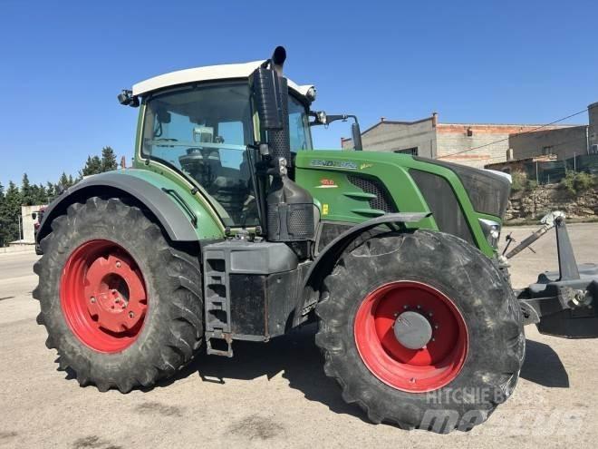 Fendt 824 PROFI Traktorok