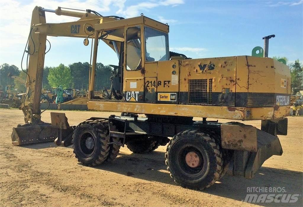 CAT 214B FT Gumikerekes kotrók