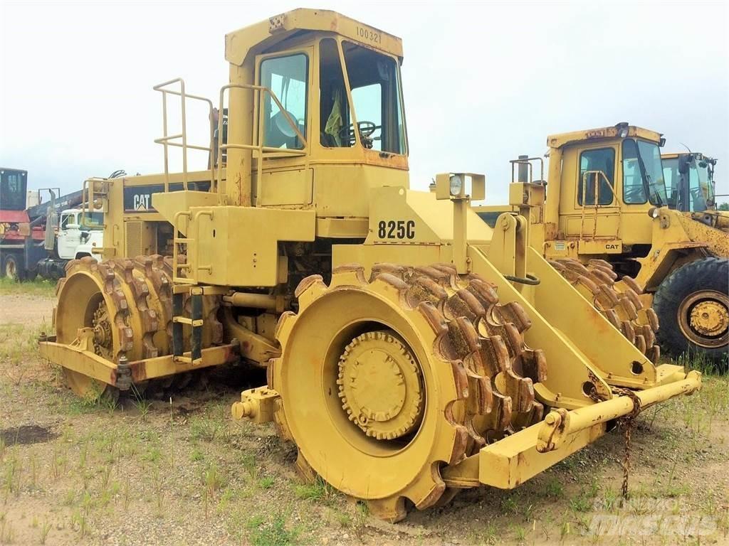 CAT 825C Talajtömörítő gépek