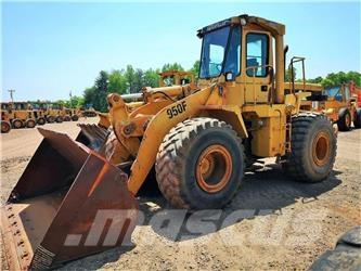 CAT 950F Gumikerekes homlokrakodók