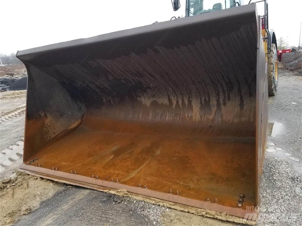 CAT 980H Gumikerekes homlokrakodók