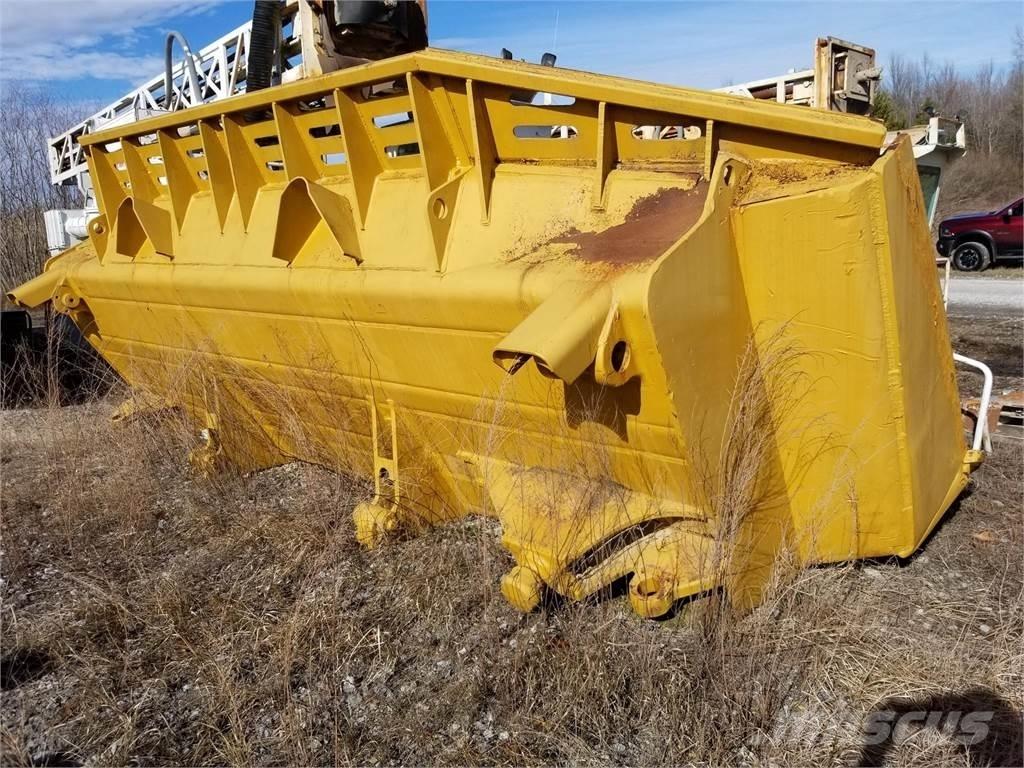 CAT D11N lánctalpas dózerek