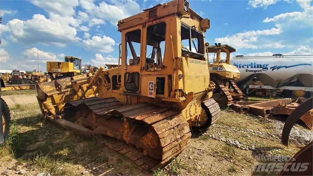 CAT D5B lánctalpas dózerek
