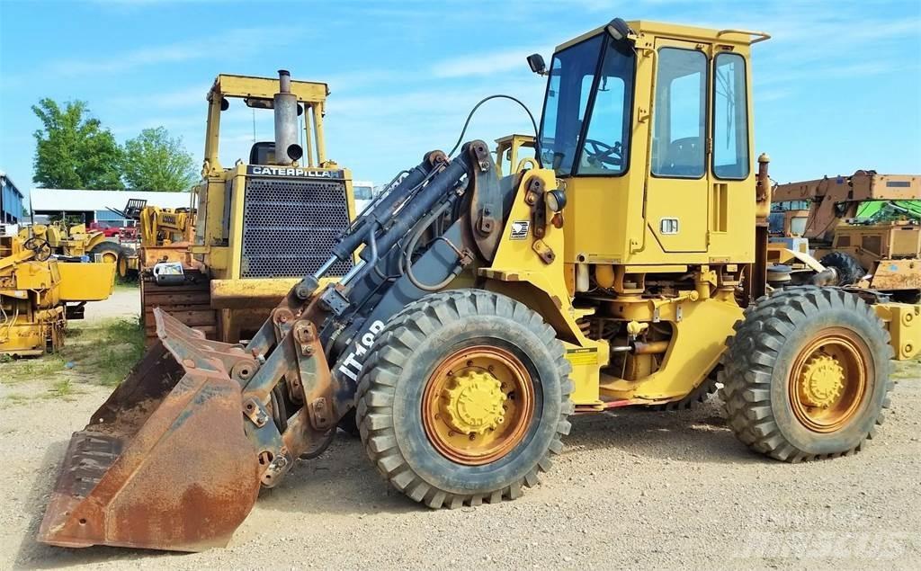CAT IT18B Gumikerekes homlokrakodók