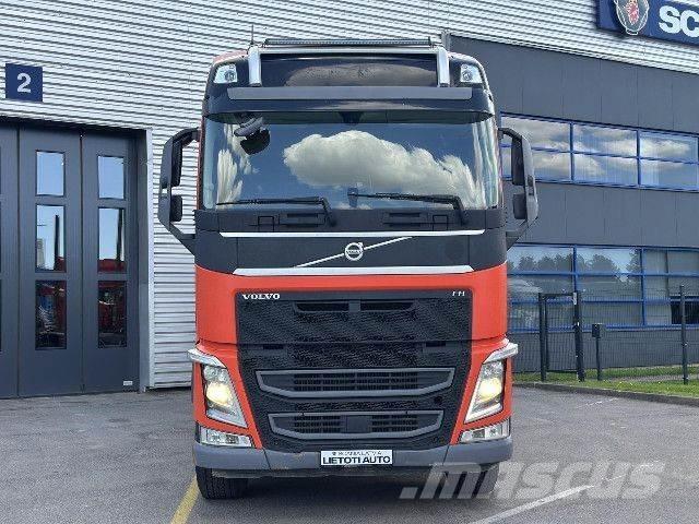Volvo FH Rönkszállító teherautók