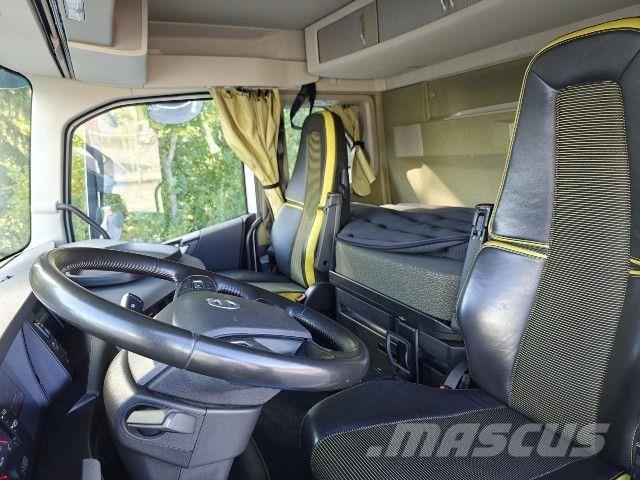 Volvo FH550 Fülkés alváz