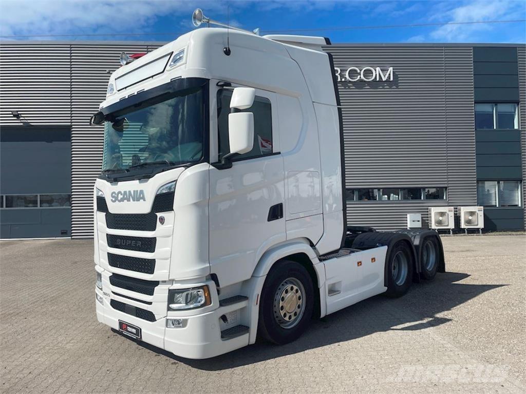 Scania S560 2950mm Nyergesvontatók