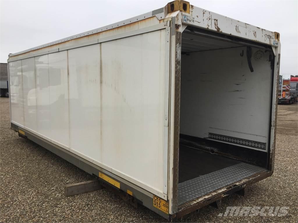  7450 mm med rulleport Dobozos félpótkocsik