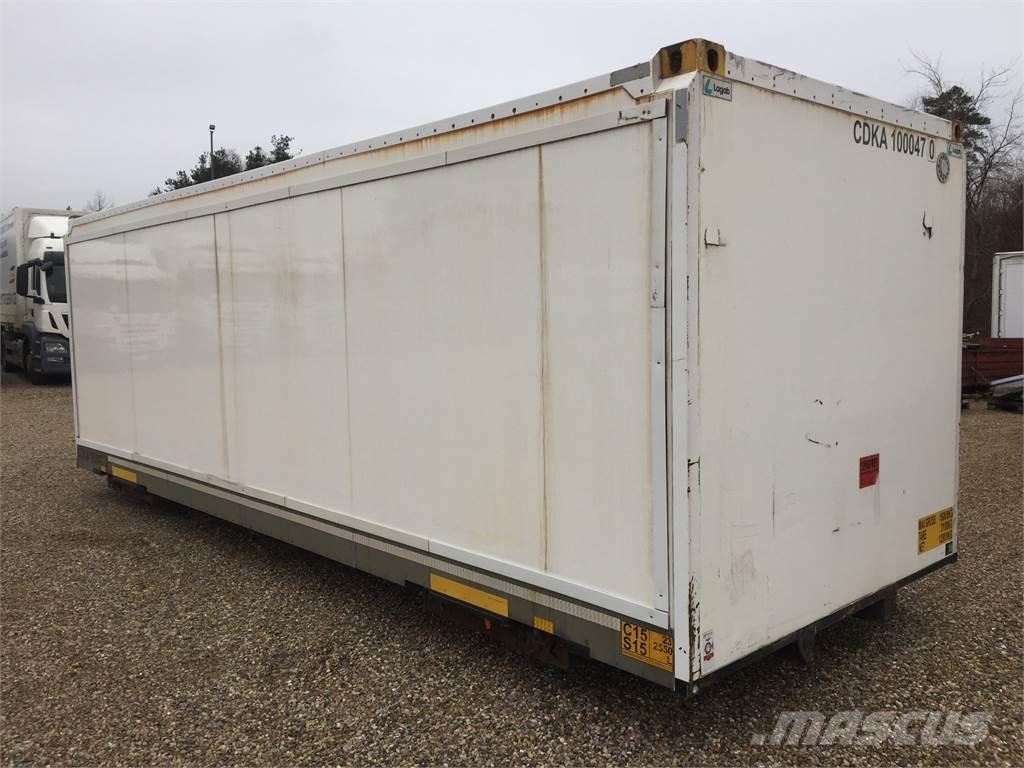  7450 mm med rulleport Dobozos félpótkocsik