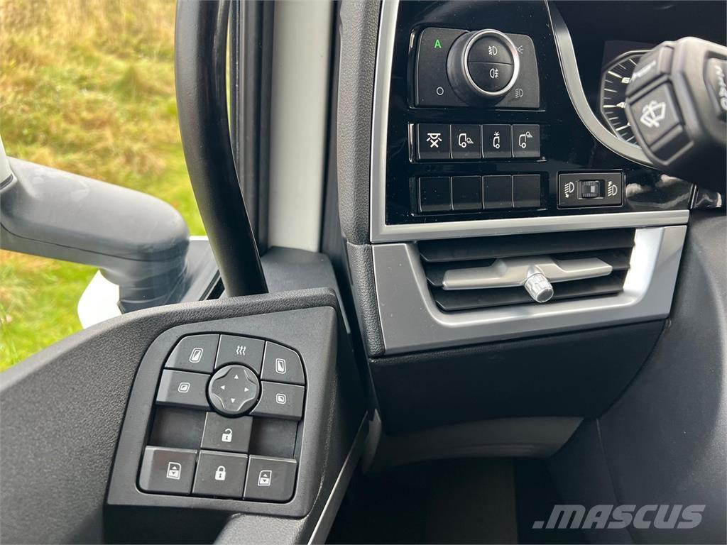 DAF XF530 FTS 6x2 Nyergesvontatók