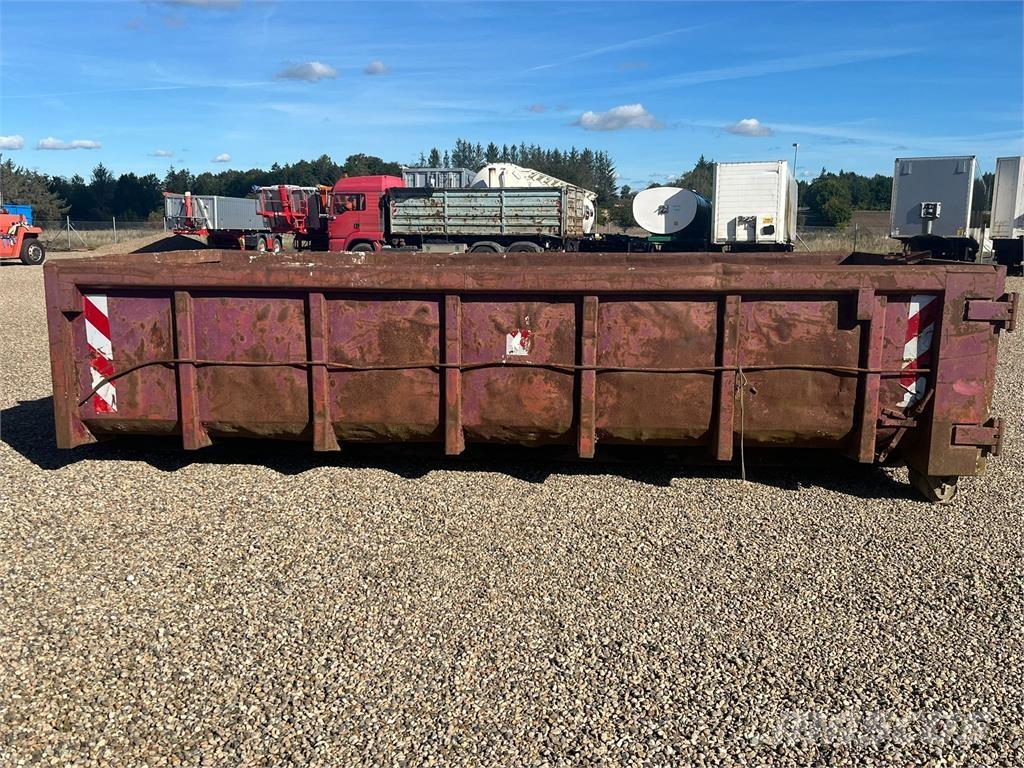  Fa, Storm A-S S5011 Állványok