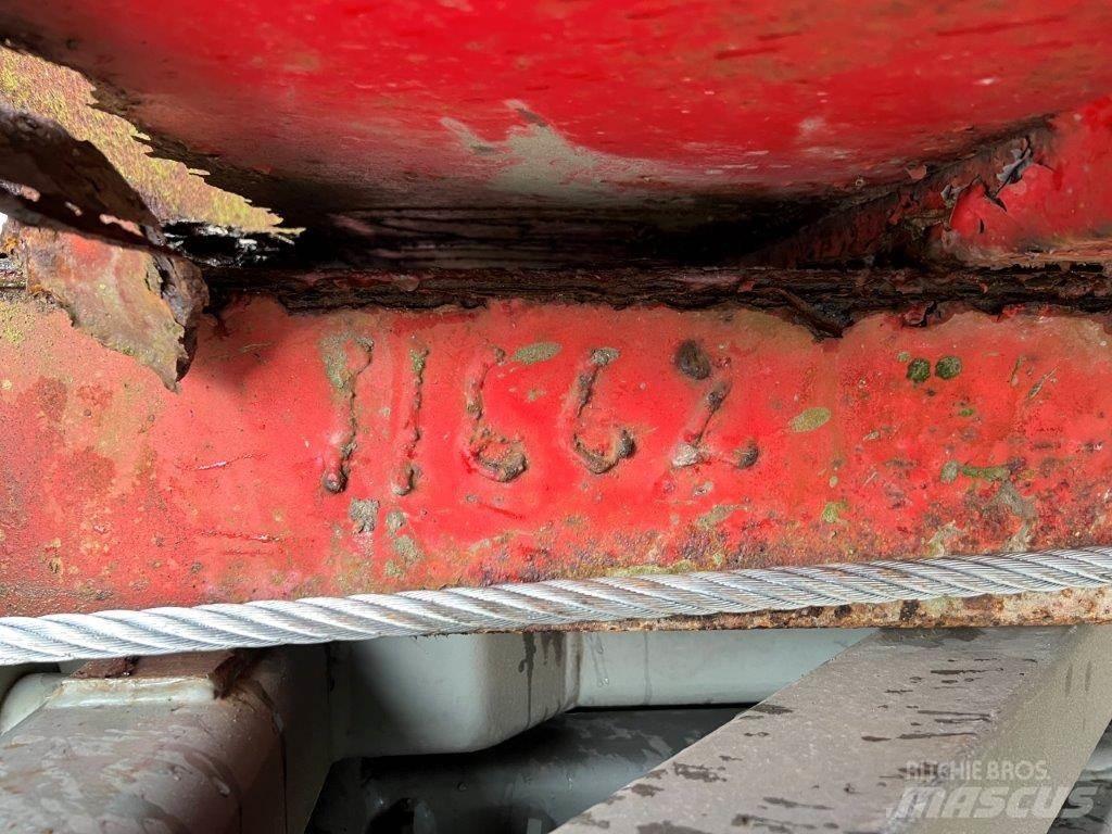  S6033 - 33m3 Állványok