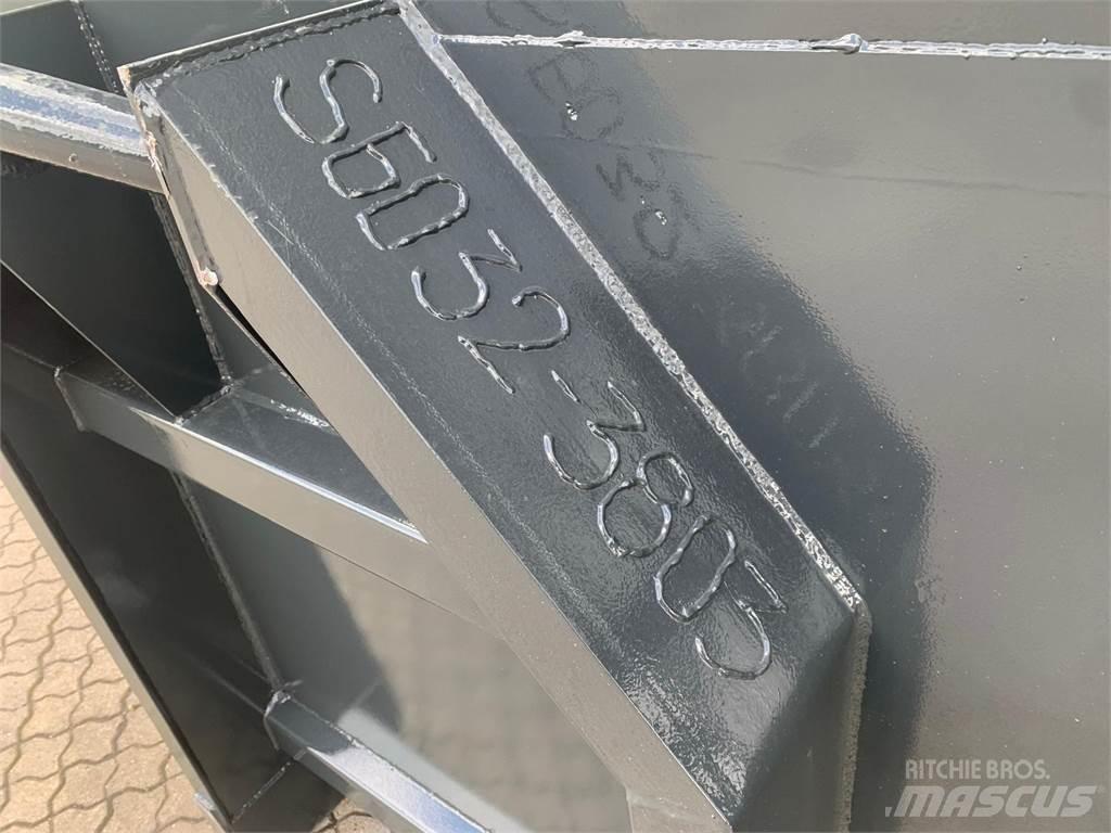  Scancon S6032 Állványok
