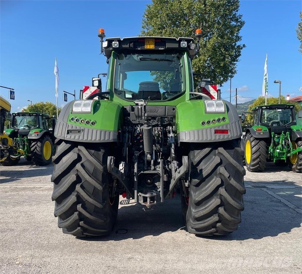 Fendt 942 VARIO Traktorok