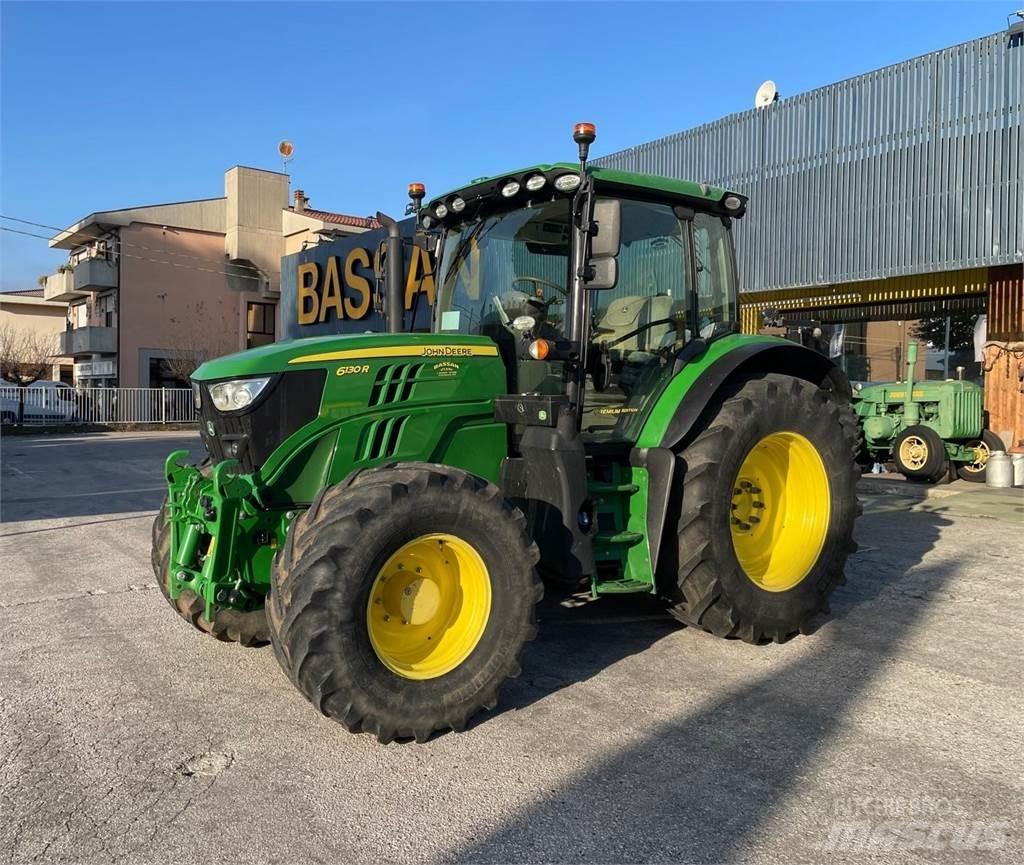 John Deere 6130 R Traktorok