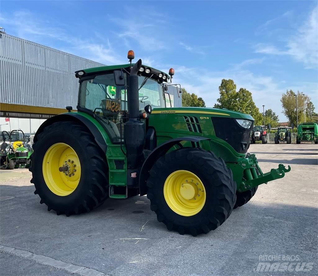 John Deere 6175 R Traktorok