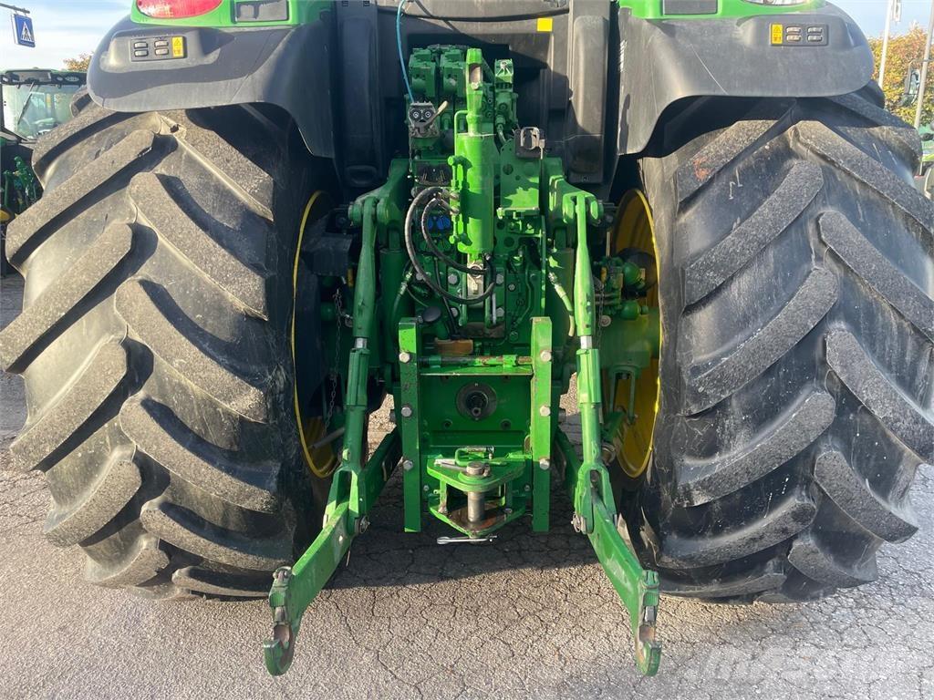 John Deere 6175 R Traktorok