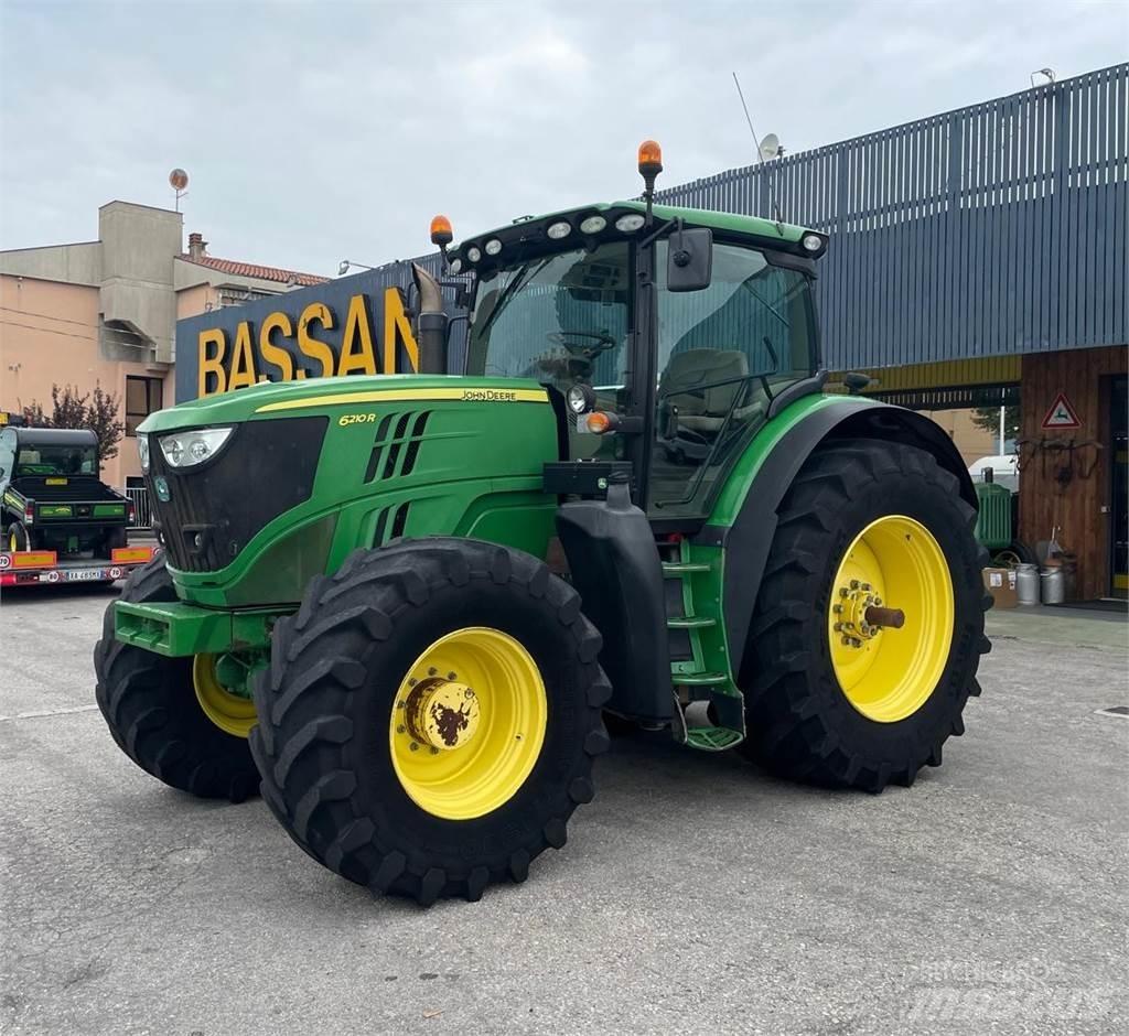 John Deere 6210 R Traktorok