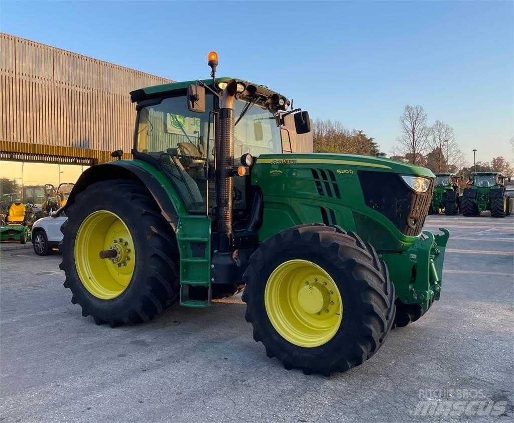 John Deere 6210 R Traktorok